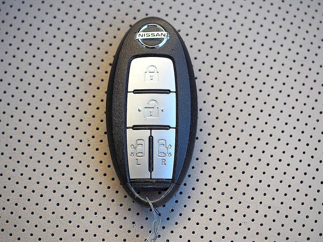 セレナ ライダーオテック３０ｔｈアニバサリプロパイロットＥＤ　プロパイロット／インテリジェントクルーズコントロール／エマブレ／踏み間違い衝突防止／電動パーキングブレーキ／両側ハンズフリー＆ワンタッチオートスライド／ナビ／ＴＶ／バックモニター／本革／シートヒーター（78枚目）