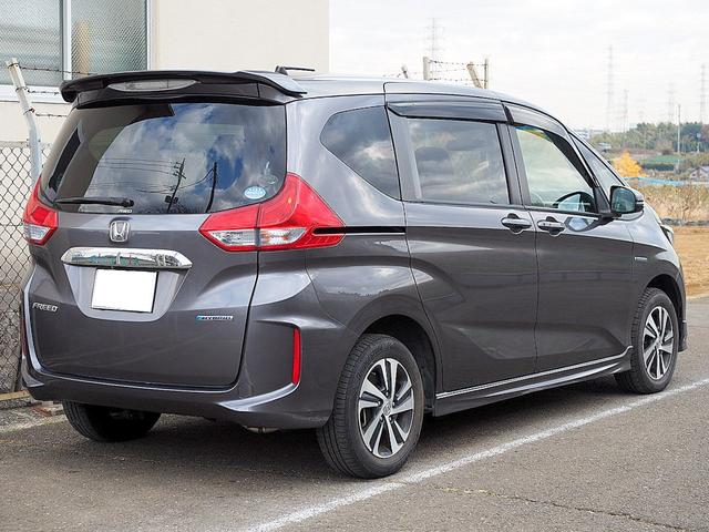 フリードハイブリッド ハイブリッド・Ｇホンダセンシング　４ＷＤ／ホンダセンシング／アダプティブクルーズコントロール／衝突軽減ブレーキ／車線維持支援システム／Ｃ＆Ｓパッケージ／両側パワースライド／ナビＴＶ／リアカメラ／ＥＴＣ／ＬＥＤ／シートヒーター／スマキー（9枚目）