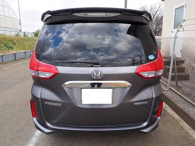 フリードハイブリッド ハイブリッド・Ｇホンダセンシング　４ＷＤ／ホンダセンシング／アダプティブクルーズコントロール／衝突軽減ブレーキ／車線維持支援システム／Ｃ＆Ｓパッケージ／両側パワースライド／ナビＴＶ／リアカメラ／ＥＴＣ／ＬＥＤ／シートヒーター／スマキー（10枚目）