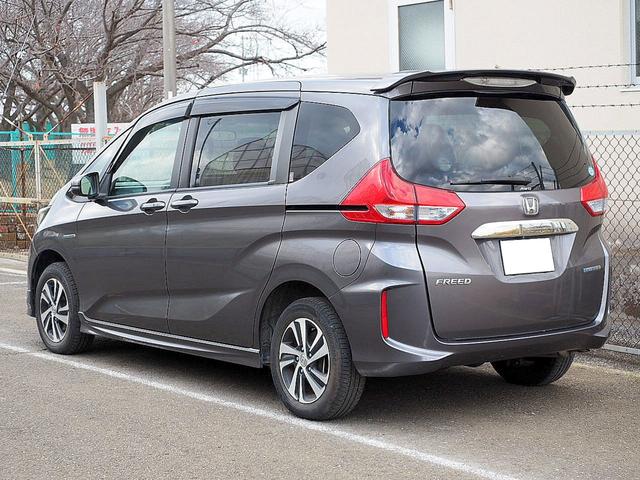 フリードハイブリッド ハイブリッド・Ｇホンダセンシング　４ＷＤ／ホンダセンシング／アダプティブクルーズコントロール／衝突軽減ブレーキ／車線維持支援システム／Ｃ＆Ｓパッケージ／両側パワースライド／ナビＴＶ／リアカメラ／ＥＴＣ／ＬＥＤ／シートヒーター／スマキー（11枚目）
