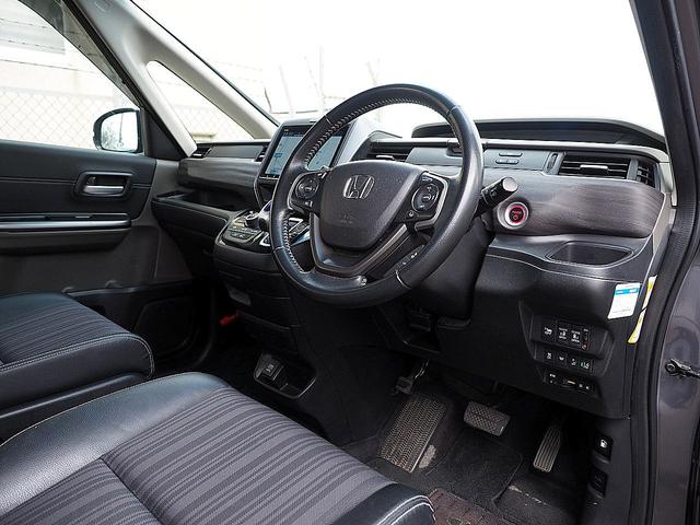 フリードハイブリッド ハイブリッド・Ｇホンダセンシング　４ＷＤ／ホンダセンシング／アダプティブクルーズコントロール／衝突軽減ブレーキ／車線維持支援システム／Ｃ＆Ｓパッケージ／両側パワースライド／ナビＴＶ／リアカメラ／ＥＴＣ／ＬＥＤ／シートヒーター／スマキー（19枚目）
