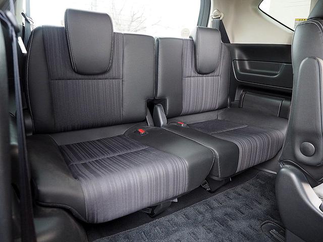 フリードハイブリッド ハイブリッド・Ｇホンダセンシング　４ＷＤ／ホンダセンシング／アダプティブクルーズコントロール／衝突軽減ブレーキ／車線維持支援システム／Ｃ＆Ｓパッケージ／両側パワースライド／ナビＴＶ／リアカメラ／ＥＴＣ／ＬＥＤ／シートヒーター／スマキー（25枚目）