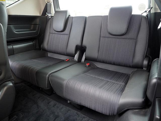 フリードハイブリッド ハイブリッド・Ｇホンダセンシング　４ＷＤ／ホンダセンシング／アダプティブクルーズコントロール／衝突軽減ブレーキ／車線維持支援システム／Ｃ＆Ｓパッケージ／両側パワースライド／ナビＴＶ／リアカメラ／ＥＴＣ／ＬＥＤ／シートヒーター／スマキー（29枚目）