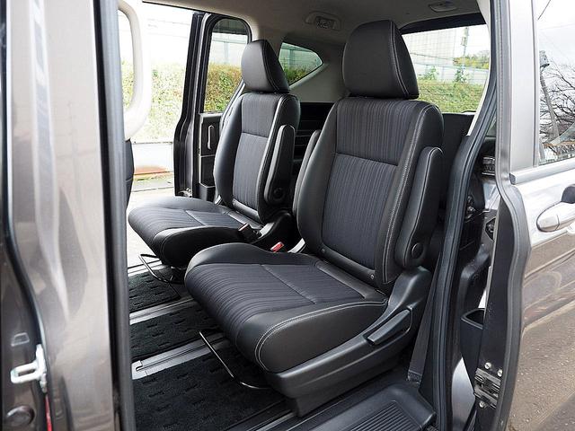 フリードハイブリッド ハイブリッド・Ｇホンダセンシング　４ＷＤ／ホンダセンシング／アダプティブクルーズコントロール／衝突軽減ブレーキ／車線維持支援システム／Ｃ＆Ｓパッケージ／両側パワースライド／ナビＴＶ／リアカメラ／ＥＴＣ／ＬＥＤ／シートヒーター／スマキー（30枚目）