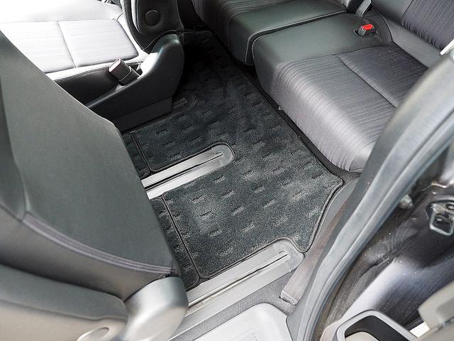 フリードハイブリッド ハイブリッド・Ｇホンダセンシング　４ＷＤ／ホンダセンシング／アダプティブクルーズコントロール／衝突軽減ブレーキ／車線維持支援システム／Ｃ＆Ｓパッケージ／両側パワースライド／ナビＴＶ／リアカメラ／ＥＴＣ／ＬＥＤ／シートヒーター／スマキー（42枚目）