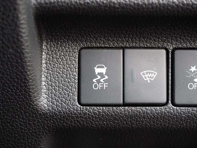 フリードハイブリッド ハイブリッド・Ｇホンダセンシング　４ＷＤ／ホンダセンシング／アダプティブクルーズコントロール／衝突軽減ブレーキ／車線維持支援システム／Ｃ＆Ｓパッケージ／両側パワースライド／ナビＴＶ／リアカメラ／ＥＴＣ／ＬＥＤ／シートヒーター／スマキー（75枚目）