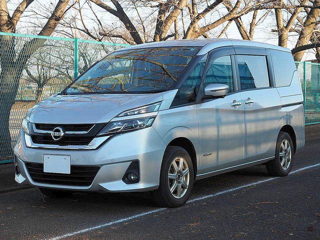 セレナ Ｘ　◆４ＷＤ◆両側オートスライドドア◆エマブレ／◆ＬＤＷ◆セーフティパックＡ◆踏み間違い衝突防止◆アラウンドビュー◆ナビ◆ＴＶ◆後席フリップダウンモニター◆ＥＴＣ◆ＬＥＤヘッドランプ◆クルコン◆快適パック（18枚目）