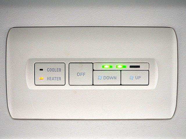 �y�����i�z�@���A�N�[���[�^�q�[�^�[����������Ă���܂��I�I