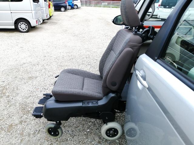 ポルテ Ｘ　サイドアクセス車　Ｂタイプ　手動車いす用収納装置付　車検２年付　脱着シート仕様　手動式　リモコン式回転昇降シート　車いす用収納装置電動式　３名乗車　パワースライドドア　キーレス　ＥＴＣ　全国対応１年保証付き　修復歴無し（12枚目）