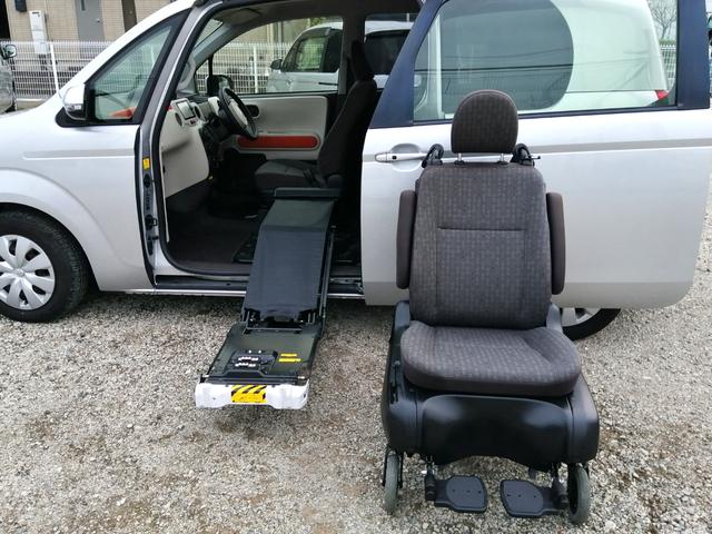 ポルテ Ｘ　サイドアクセス車　Ｂタイプ　手動車いす用収納装置付　車検２年付　脱着シート仕様　手動式　リモコン式回転昇降シート　車いす用収納装置電動式　３名乗車　パワースライドドア　キーレス　ＥＴＣ　全国対応１年保証付き　修復歴無し（17枚目）