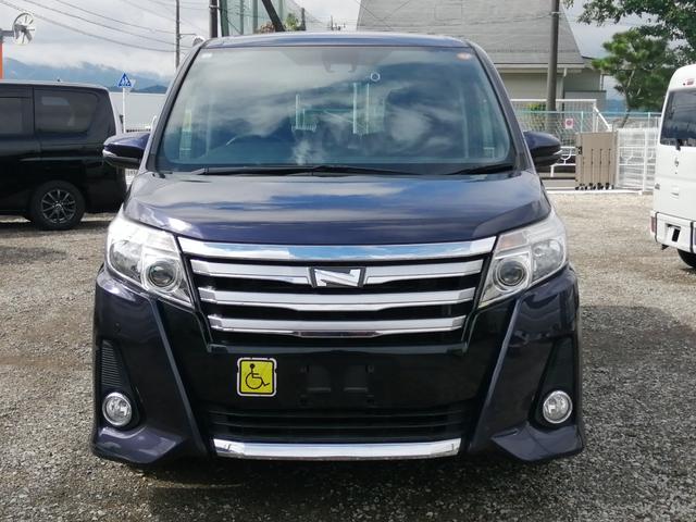 ノア Ｓｉ　車いす仕様車　スロープタイプ　タイプ２　サードシート付　車検２年付　後退防止装置　車いす１名＋５名乗車　通常８名乗車　純正ナビ　バックカメラ　フルセグＴＶ　バックカメラ　フリップダウンモニター　ＥＴＣ　両側パワースライドドア　全国１年保証付き　修復歴無（4枚目）