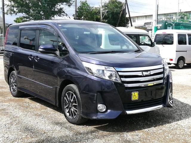 ノア Ｓｉ　車いす仕様車　スロープタイプ　タイプ２　サードシート付　車検２年付　後退防止装置　車いす１名＋５名乗車　通常８名乗車　純正ナビ　バックカメラ　フルセグＴＶ　バックカメラ　フリップダウンモニター　ＥＴＣ　両側パワースライドドア　全国１年保証付き　修復歴無（10枚目）