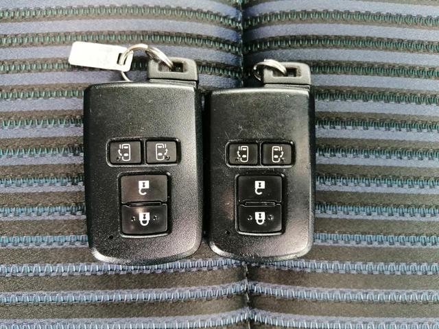 ノア Ｓｉ　車いす仕様車　スロープタイプ　タイプ２　サードシート付　車検２年付　後退防止装置　車いす１名＋５名乗車　通常８名乗車　純正ナビ　バックカメラ　フルセグＴＶ　バックカメラ　フリップダウンモニター　ＥＴＣ　両側パワースライドドア　全国１年保証付き　修復歴無（75枚目）