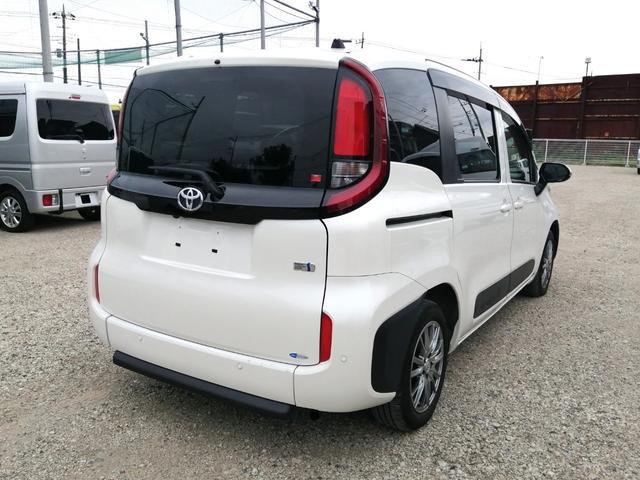 シエンタ ハイブリッドG 車いす仕様車(スロープタイプ タイプ1 助手席側セカンドシート付)車検2年付 車いす1名+3名乗車 通常5名乗車 純正ナビ バックカメラ 両側パワースライドドア スマートキー ETC クルーズコントロール 全国1年保証付き 修復無(7枚目)