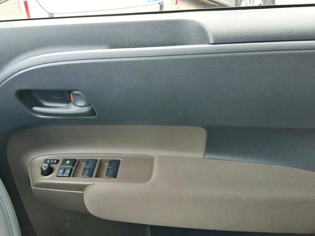シエンタ ハイブリッドG 車いす仕様車(スロープタイプ タイプ1 助手席側セカンドシート付)車検2年付 車いす1名+3名乗車 通常5名乗車 純正ナビ バックカメラ 両側パワースライドドア スマートキー ETC クルーズコントロール 全国1年保証付き 修復無(37枚目)