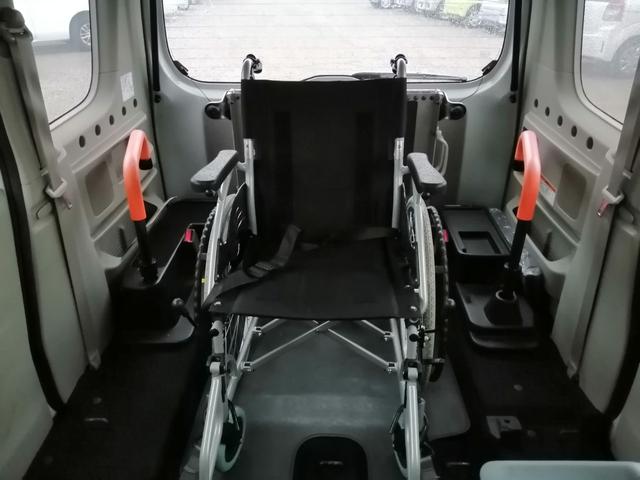 ＮＶ１００クリッパーリオ チェアキャブ　スロープタイプ　車検２年付　福祉装置点検済　車いす１名＋３名乗車　通常４名乗車　リモコン式電動ウィンチ　社外ナビ　　エマージェンシーブレーキ　プッシュエンジンスタート　全国対応１年保証付き　修復歴無し（19枚目）