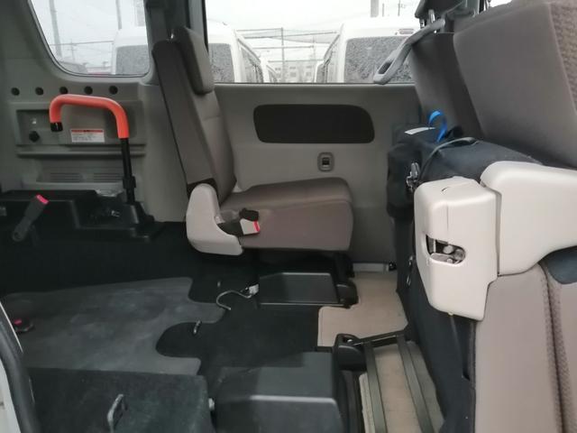 ＮＶ１００クリッパーリオ チェアキャブ　スロープタイプ　車検２年付　福祉装置点検済　車いす１名＋３名乗車　通常４名乗車　リモコン式電動ウィンチ　社外ナビ　　エマージェンシーブレーキ　プッシュエンジンスタート　全国対応１年保証付き　修復歴無し（49枚目）