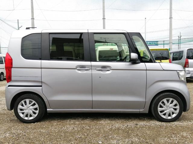 Ｎ－ＢＯＸ 　車検　２年付　車いすスロープ　福祉装置点検済　車いす１名＋２名乗車　通常４名乗車　リモコン式電動ウィンチ　社外ナビ　バックカメラ　ＥＴＣ　全国対応１年保証付き　修復歴無し（5枚目）