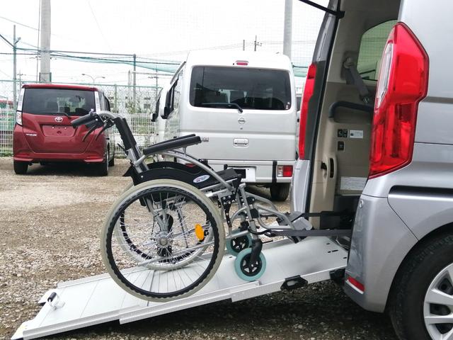 Ｎ－ＢＯＸ 　車検　２年付　車いすスロープ　福祉装置点検済　車いす１名＋２名乗車　通常４名乗車　リモコン式電動ウィンチ　社外ナビ　バックカメラ　ＥＴＣ　全国対応１年保証付き　修復歴無し（12枚目）