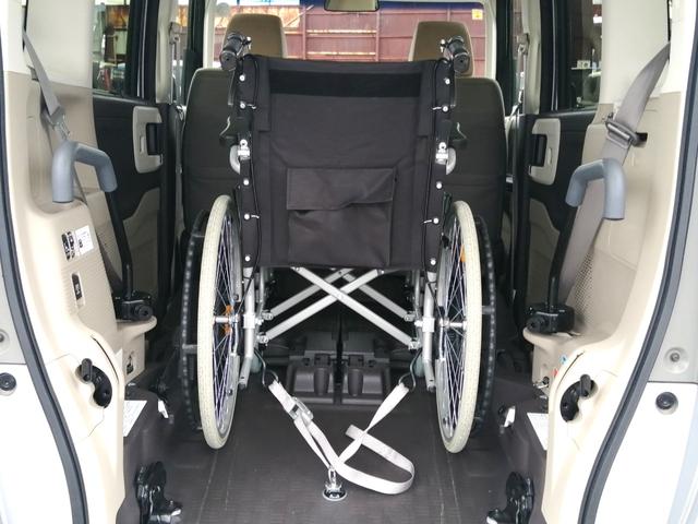Ｎ－ＢＯＸ 　車検　２年付　車いすスロープ　福祉装置点検済　車いす１名＋２名乗車　通常４名乗車　リモコン式電動ウィンチ　社外ナビ　バックカメラ　ＥＴＣ　全国対応１年保証付き　修復歴無し（13枚目）