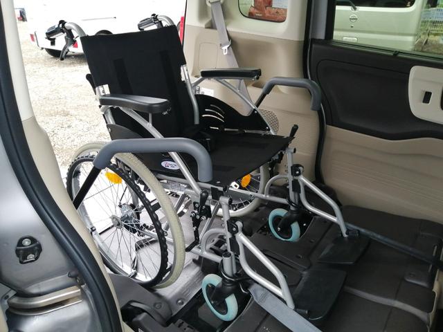Ｎ－ＢＯＸ 　車検　２年付　車いすスロープ　福祉装置点検済　車いす１名＋２名乗車　通常４名乗車　リモコン式電動ウィンチ　社外ナビ　バックカメラ　ＥＴＣ　全国対応１年保証付き　修復歴無し（16枚目）