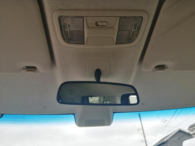 Ｎ－ＢＯＸ 　車検　２年付　車いすスロープ　福祉装置点検済　車いす１名＋２名乗車　通常４名乗車　リモコン式電動ウィンチ　社外ナビ　バックカメラ　ＥＴＣ　全国対応１年保証付き　修復歴無し（44枚目）