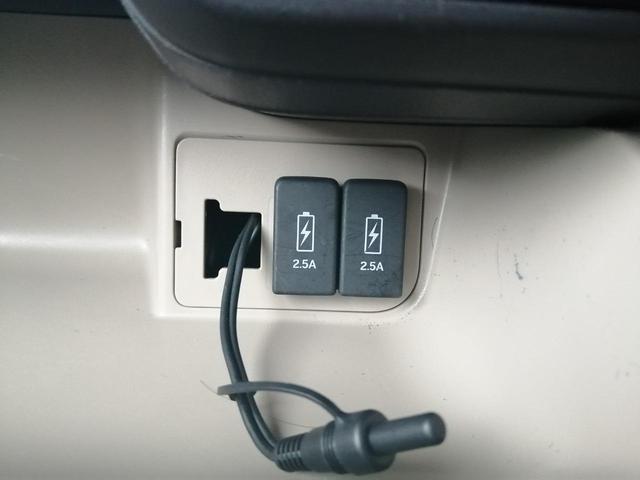 Ｎ－ＢＯＸ 　車検　２年付　車いすスロープ　福祉装置点検済　車いす１名＋２名乗車　通常４名乗車　リモコン式電動ウィンチ　社外ナビ　バックカメラ　ＥＴＣ　全国対応１年保証付き　修復歴無し（46枚目）