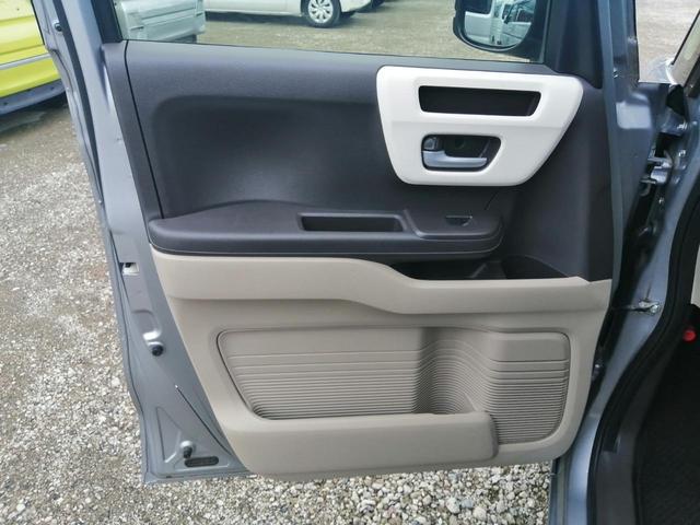 Ｎ－ＢＯＸ 　車検　２年付　車いすスロープ　福祉装置点検済　車いす１名＋２名乗車　通常４名乗車　リモコン式電動ウィンチ　社外ナビ　バックカメラ　ＥＴＣ　全国対応１年保証付き　修復歴無し（53枚目）