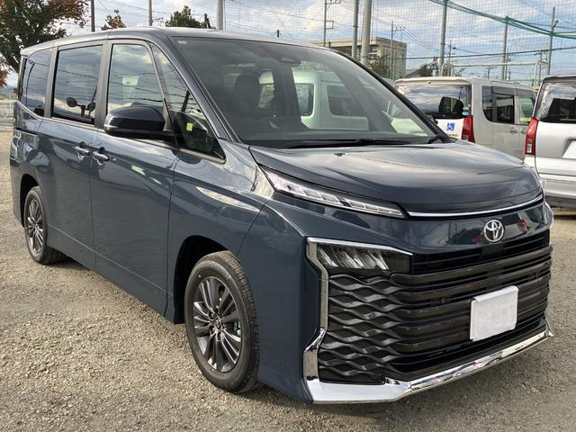 ヴォクシー Ｓ－Ｇ　タイプＩＩ　サードシート付　車検２年付　福祉装置点検済　車いす１名＋４名乗車トヨタセーフティセンス　両側パワースライドドア　ユニバーサルステップ付　全国１年保証付き　修復歴無（4枚目）