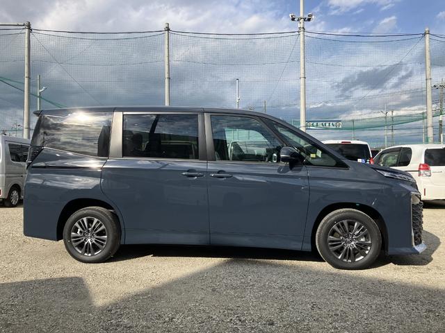 ヴォクシー Ｓ－Ｇ　タイプＩＩ　サードシート付　車検２年付　福祉装置点検済　車いす１名＋４名乗車トヨタセーフティセンス　両側パワースライドドア　ユニバーサルステップ付　全国１年保証付き　修復歴無（5枚目）