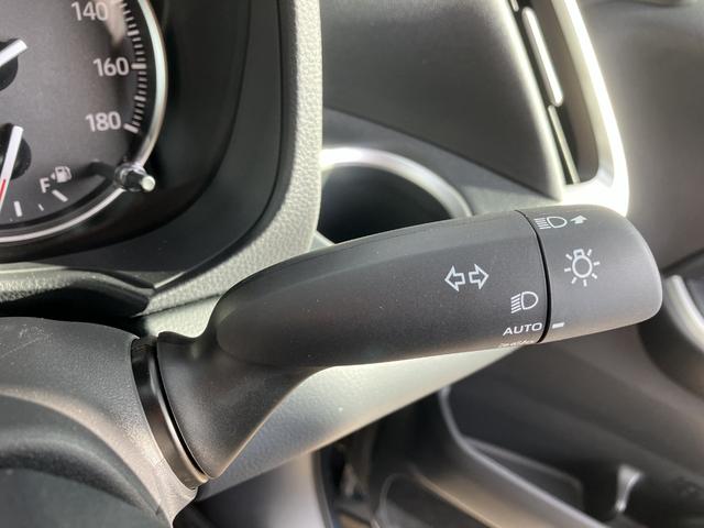 ヴォクシー Ｓ－Ｇ　タイプＩＩ　サードシート付　車検２年付　福祉装置点検済　車いす１名＋４名乗車トヨタセーフティセンス　両側パワースライドドア　ユニバーサルステップ付　全国１年保証付き　修復歴無（24枚目）