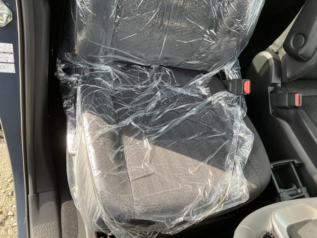 ヴォクシー Ｓ－Ｇ　タイプＩＩ　サードシート付　車検２年付　福祉装置点検済　車いす１名＋４名乗車トヨタセーフティセンス　両側パワースライドドア　ユニバーサルステップ付　全国１年保証付き　修復歴無（41枚目）