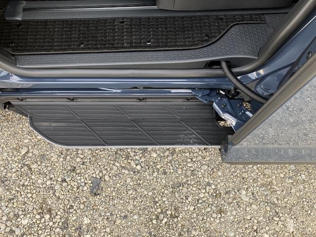 ヴォクシー Ｓ－Ｇ　タイプＩＩ　サードシート付　車検２年付　福祉装置点検済　車いす１名＋４名乗車トヨタセーフティセンス　両側パワースライドドア　ユニバーサルステップ付　全国１年保証付き　修復歴無（45枚目）