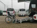チェアキャブ　スロープタイプ　車検２年付　福祉装置点検済　車いす１名＋３名乗車　通常４名乗車　リモコン式電動ウィンチ　社外ナビ　　エマージェンシーブレーキ　プッシュエンジンスタート　全国対応１年保証付き　修復歴無し（12枚目）