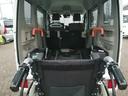 チェアキャブ　スロープタイプ　車検２年付　福祉装置点検済　車いす１名＋３名乗車　通常４名乗車　リモコン式電動ウィンチ　社外ナビ　　エマージェンシーブレーキ　プッシュエンジンスタート　全国対応１年保証付き　修復歴無し（14枚目）