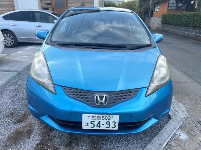 フィット Ｇ　ＥＴＣ　ナビ　アルミホイール　キーレスエントリー　ＣＶＴ　盗難防止システム　衝突安全ボディ　ＡＢＳ　エアコン　パワーステアリング　パワーウィンドウ（13枚目）