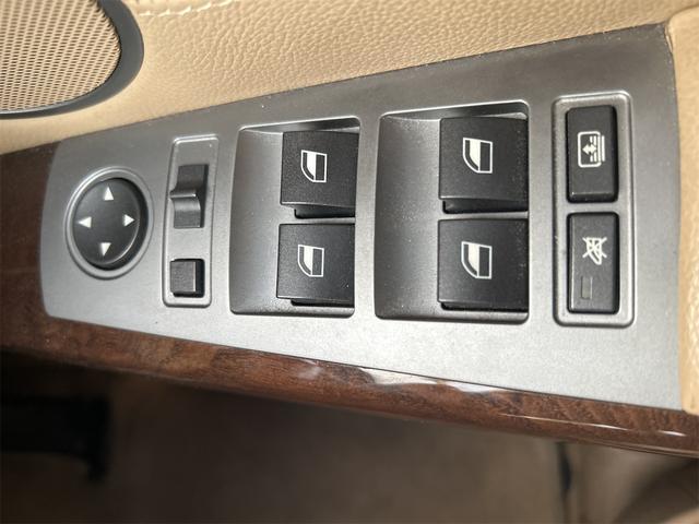７シリーズ ７４０ｉ　ドライブレコーダー　ＥＴＣ　クリアランスソナー　オートクルーズコントロール　ナビ　アルミホイール　ＨＩＤ　サンルーフ　ＡＴ　キーレスエントリー　盗難防止システム　パワーシート　ＣＤ　ＭＤ（10枚目）