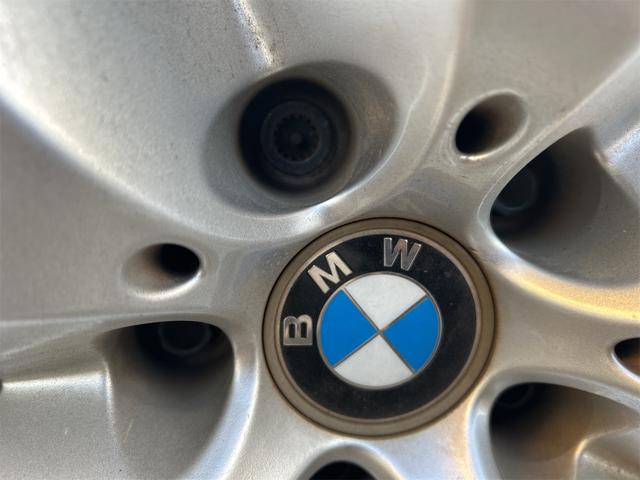 ７シリーズ ７４０ｉ　ドライブレコーダー　ＥＴＣ　クリアランスソナー　オートクルーズコントロール　ナビ　アルミホイール　ＨＩＤ　サンルーフ　ＡＴ　キーレスエントリー　盗難防止システム　パワーシート　ＣＤ　ＭＤ（20枚目）