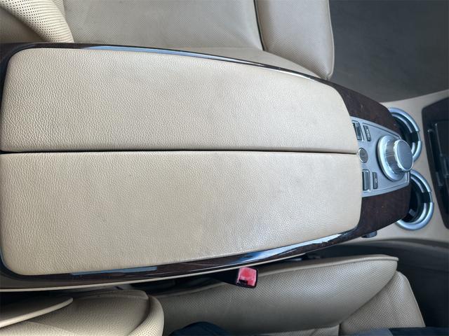 ７シリーズ ７４０ｉ　ドライブレコーダー　ＥＴＣ　クリアランスソナー　オートクルーズコントロール　ナビ　アルミホイール　ＨＩＤ　サンルーフ　ＡＴ　キーレスエントリー　盗難防止システム　パワーシート　ＣＤ　ＭＤ（34枚目）