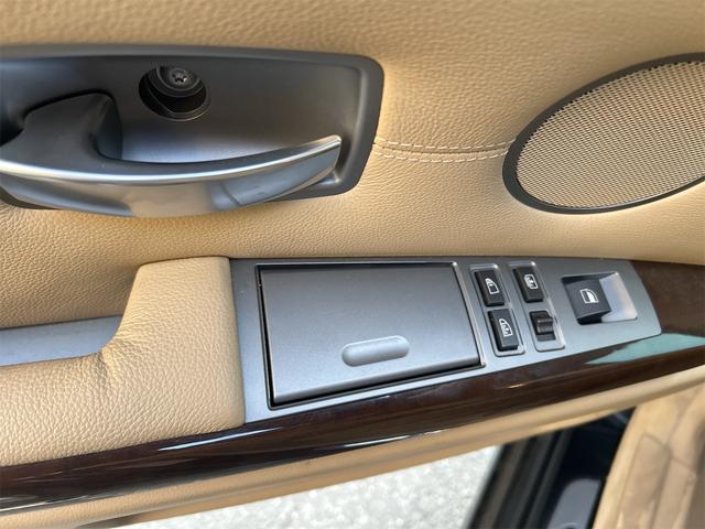 ７シリーズ ７４０ｉ　ドライブレコーダー　ＥＴＣ　クリアランスソナー　オートクルーズコントロール　ナビ　アルミホイール　ＨＩＤ　サンルーフ　ＡＴ　キーレスエントリー　盗難防止システム　パワーシート　ＣＤ　ＭＤ（46枚目）