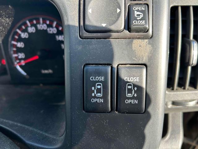 セレナ ハイウェイスター Vセレクション ETC ナビ 両側電動スライドドア HID スマートキー 電動格納ミラー 3列シート CVT アルミホイール 盗難防止システム 衝突安全ボディ ABS エアコン パワーステアリング パワーウィンドウ(5枚目)