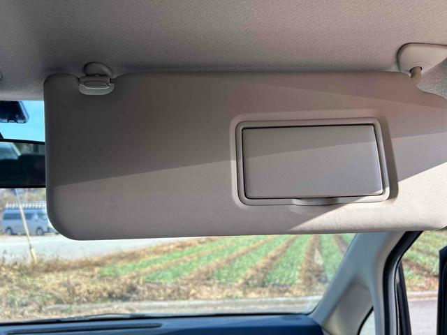 セレナ ハイウェイスター Vセレクション ETC ナビ 両側電動スライドドア HID スマートキー 電動格納ミラー 3列シート CVT アルミホイール 盗難防止システム 衝突安全ボディ ABS エアコン パワーステアリング パワーウィンドウ(29枚目)