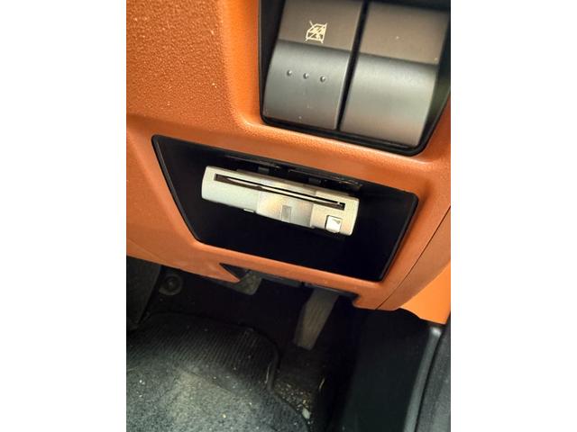 ロードスター ＶＳ　パドルシフト／ＲＡＹＳアルミ／ナビ／ＥＴＣ（8枚目）