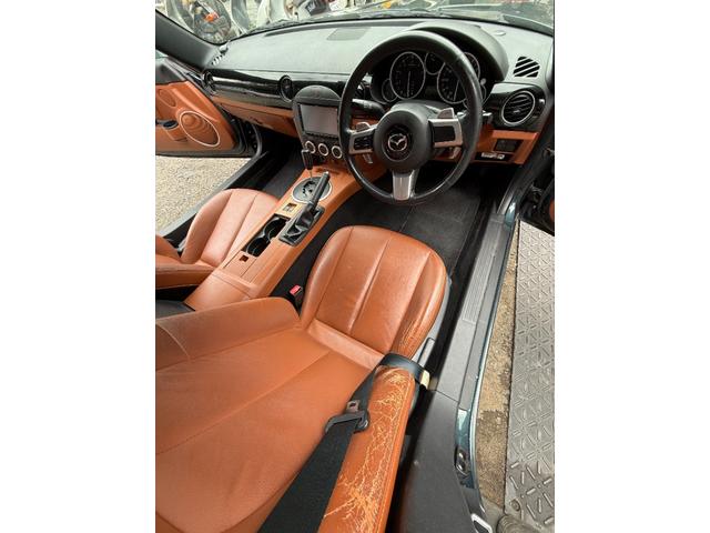 ロードスター ＶＳ　パドルシフト／ＲＡＹＳアルミ／ナビ／ＥＴＣ（15枚目）