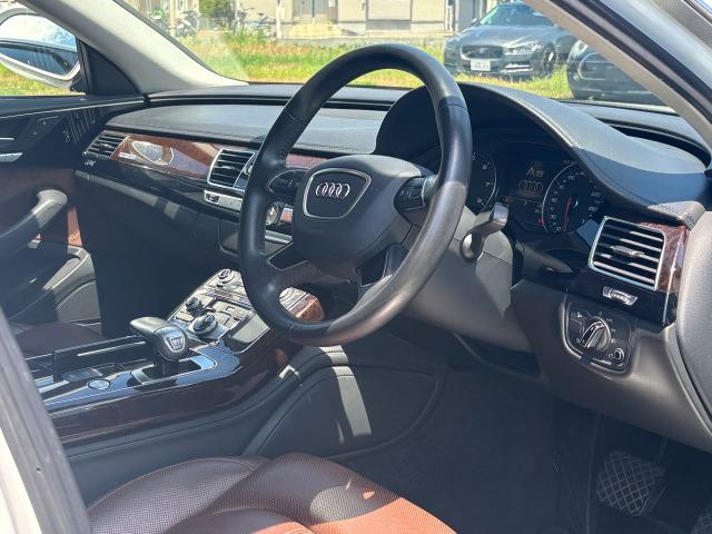 A8 3.0TFSIクワトロ ブラウンレザー クルーズコントロール ソフトクローズ バックカメラ BOSEサウンド(15枚目)