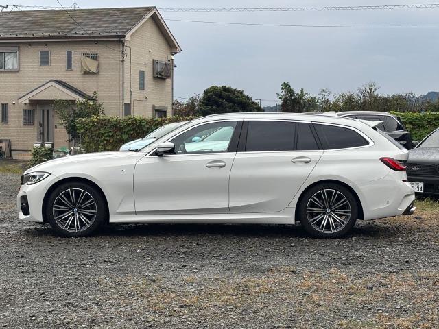 ３シリーズ ３２０ｉツーリング　Ｍスポーツ　レーザーライト装着車　後退アシスト　アクティブクルーズコントロール　三眼カメラ（11枚目）