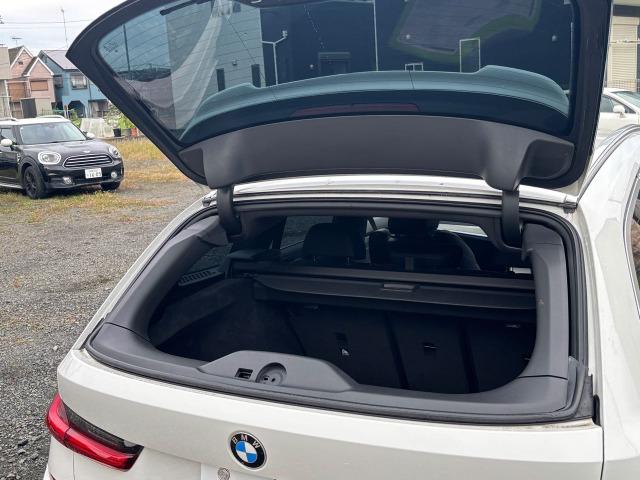 ３シリーズ ３２０ｉツーリング　Ｍスポーツ　レーザーライト装着車　後退アシスト　アクティブクルーズコントロール　三眼カメラ（29枚目）