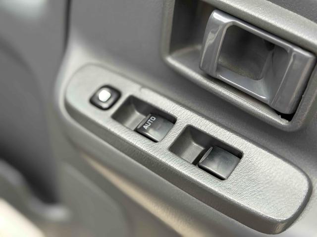 アトラストラック 　ＭＴ　後輪ダブル　ＥＴＣ　エアコン　パワーウィンドウ　平ボディ（12枚目）