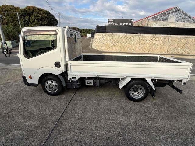 アトラストラック 　１．５ｔ平ボディ　ＡＴ　後輪ダブル　ＥＴＣ　電動格納ミラー　エアコン　パワーウィンドウ　Ｒ８．２まで車検あり（8枚目）