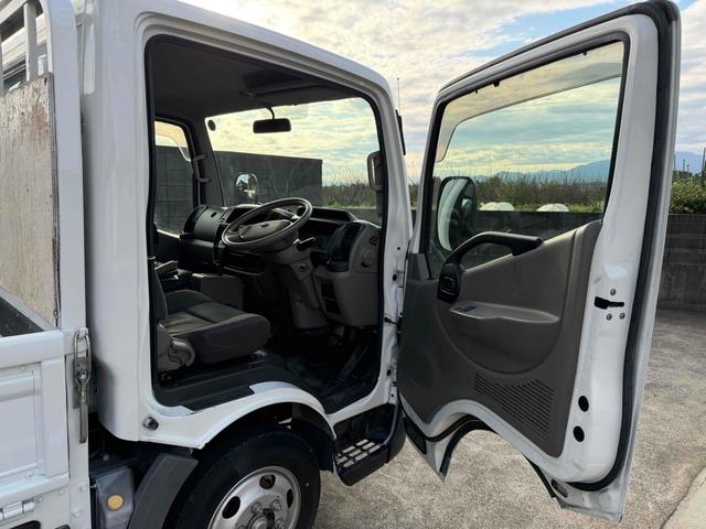 アトラストラック 　１．５ｔ平ボディ　ＡＴ　後輪ダブル　ＥＴＣ　電動格納ミラー　エアコン　パワーウィンドウ　Ｒ８．２まで車検あり（18枚目）